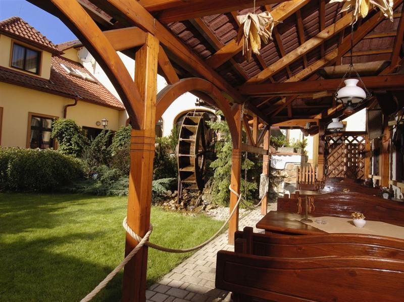 Selsky Dvur - Bohemian Village Courtyard Praga